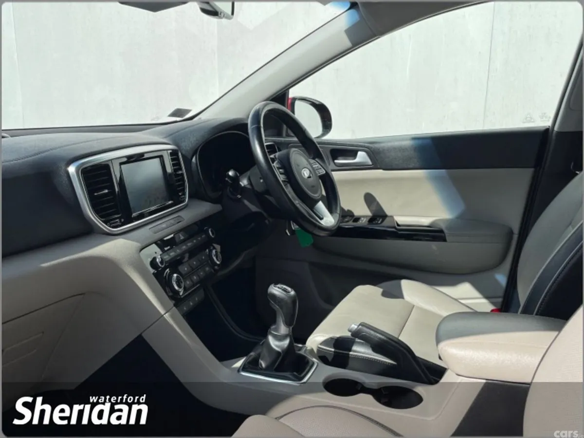 Kia Sportage SUV, Diesel, 2020, Red