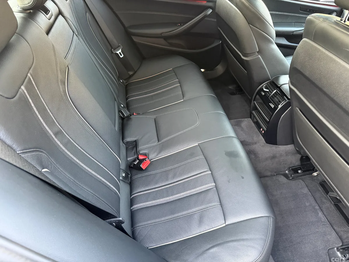 BMW 5-Series Saloon, Petrol Plug-in Hybrid, 2021, Grey