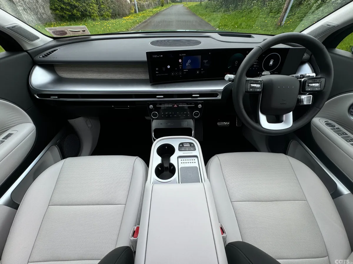 Hyundai IONIQ 9 MPV, Electric, 2026, Green