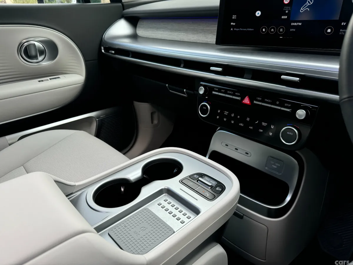 Hyundai IONIQ 9 MPV, Electric, 2026, Green