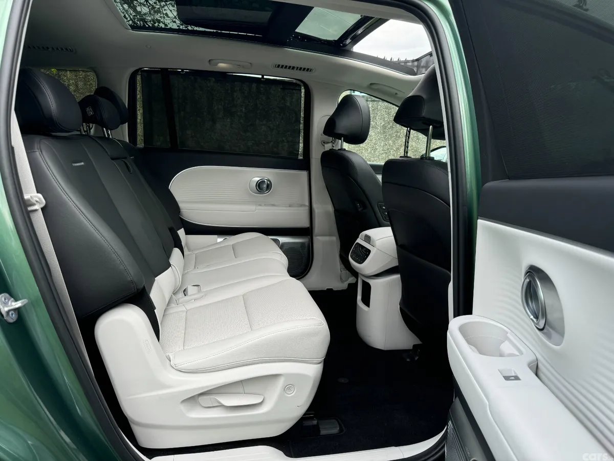Hyundai IONIQ 9 MPV, Electric, 2026, Green