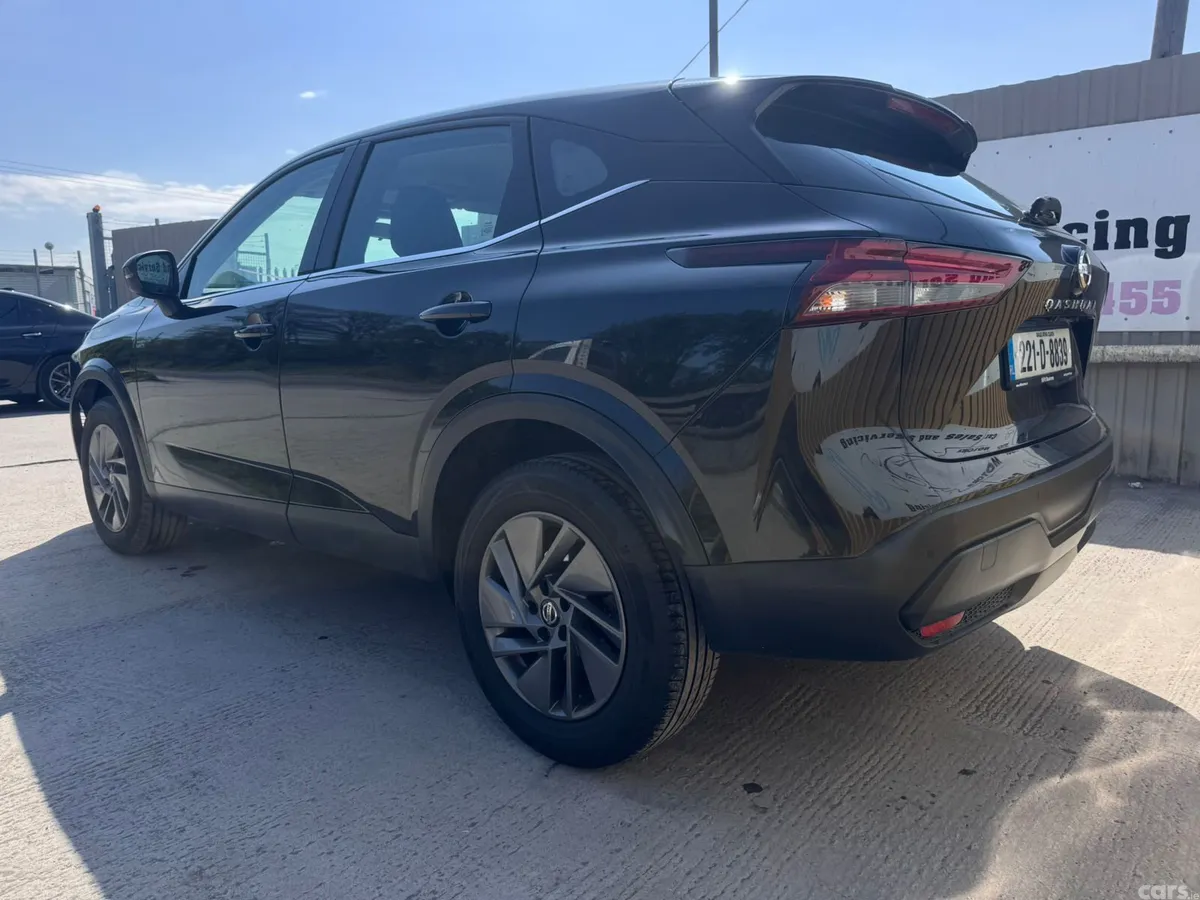 Nissan Qashqai MPV, Petrol, 2022, Black