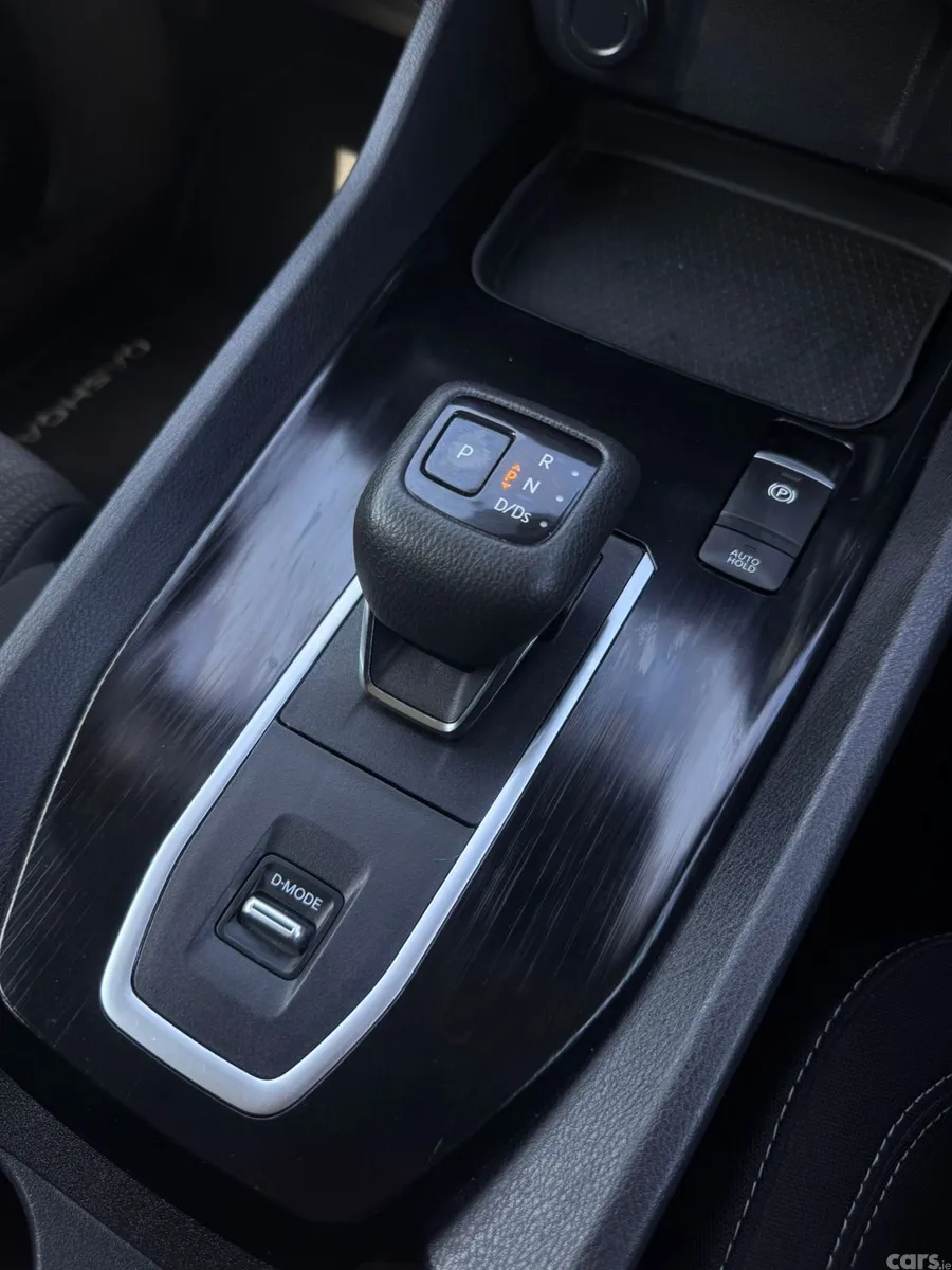 Nissan Qashqai MPV, Petrol, 2022, Black