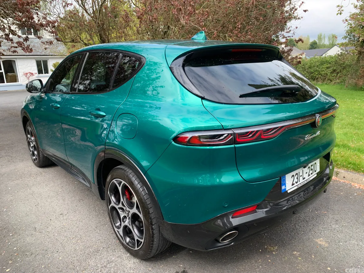 Alfa Romeo Tonale MPV, Petrol Plug-in Hybrid, 2023, Green