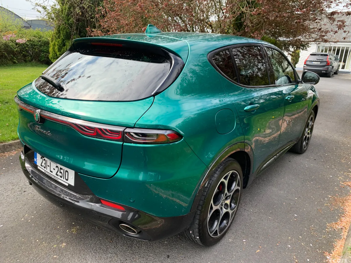 Alfa Romeo Tonale MPV, Petrol Plug-in Hybrid, 2023, Green
