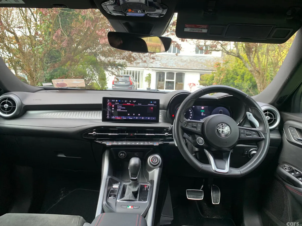 Alfa Romeo Tonale MPV, Petrol Plug-in Hybrid, 2023, Green