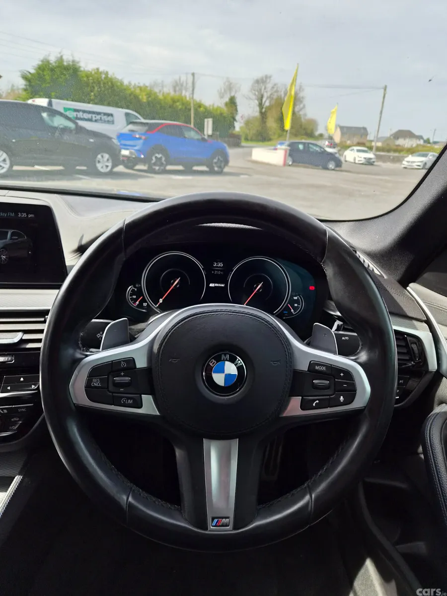BMW 5-Series Saloon, Petrol Plug-in Hybrid, 2018, Black