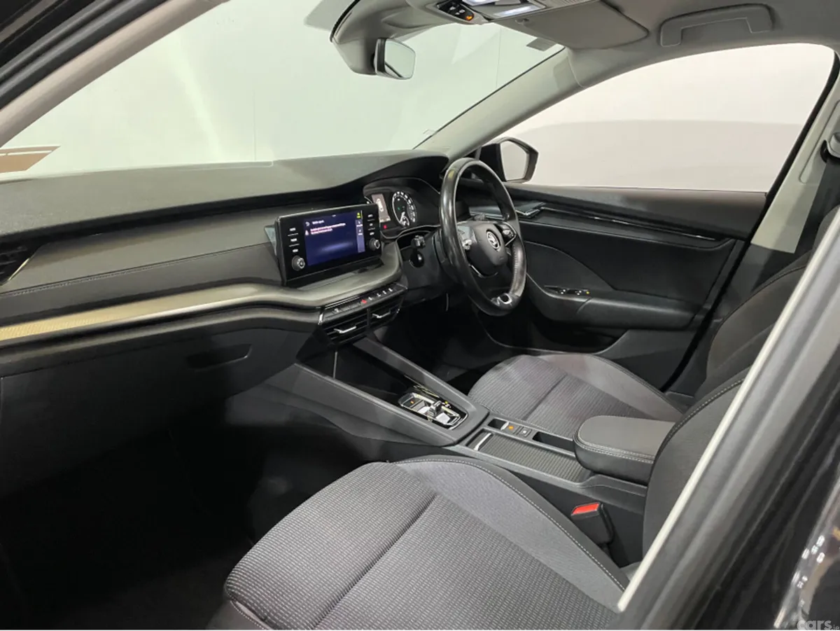 Skoda Octavia Estate, Diesel, 2022, Black