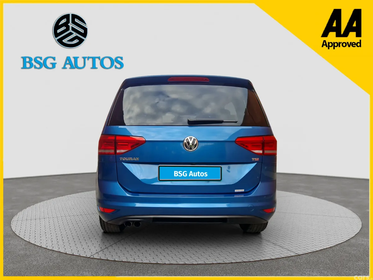 Volkswagen Touran MPV, Petrol, 2017, Blue