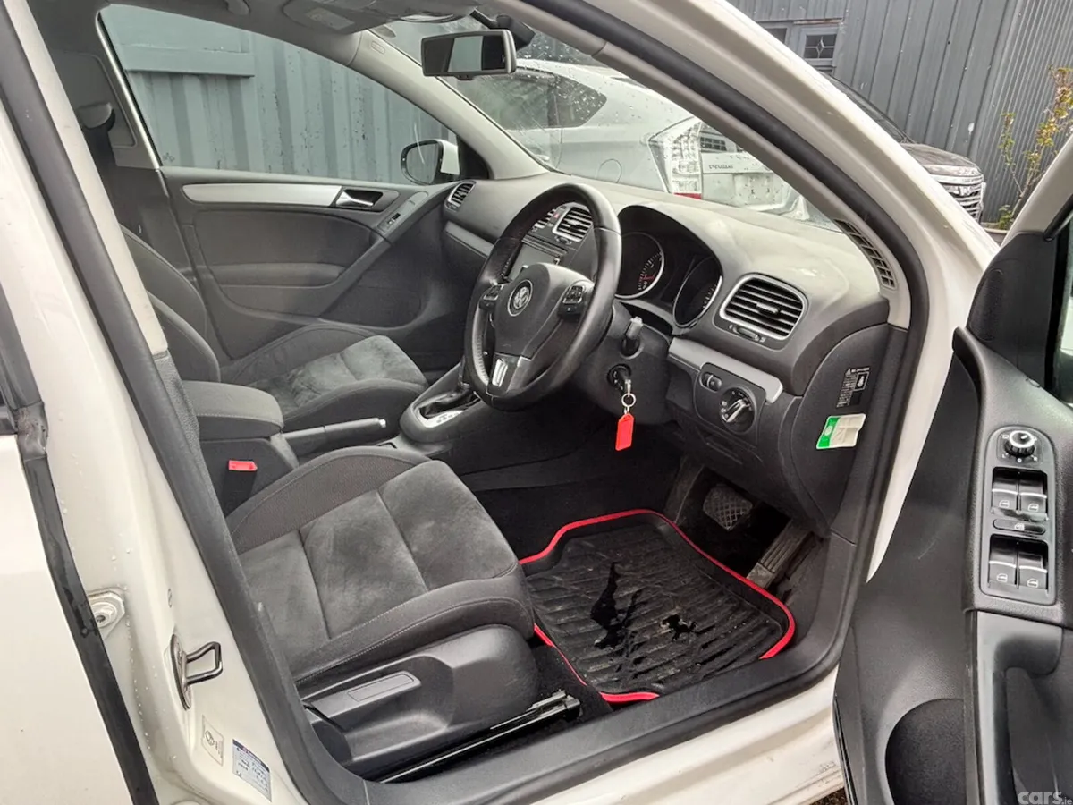 Volkswagen Golf Hatchback, Petrol, 2012, White