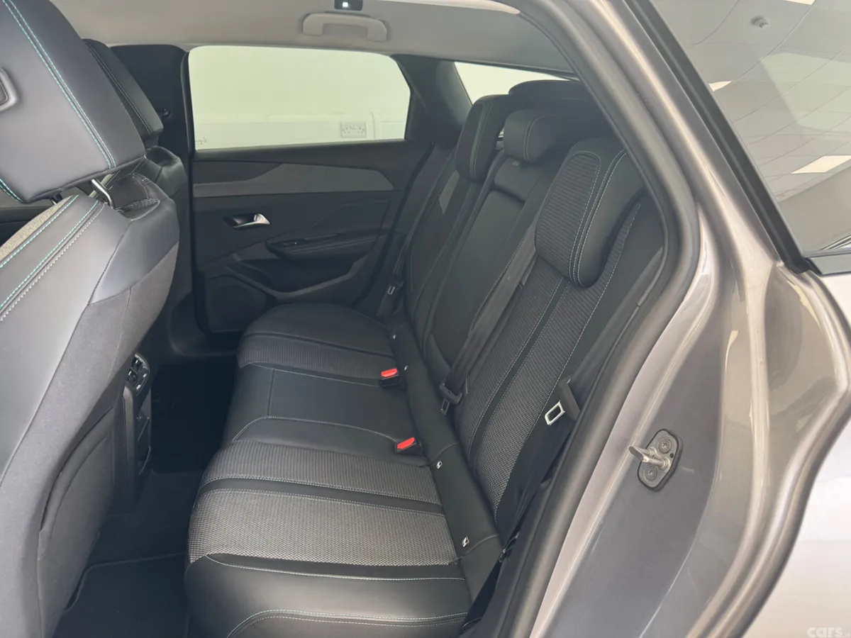 Peugeot 308 Estate, Diesel, 2024, Grey