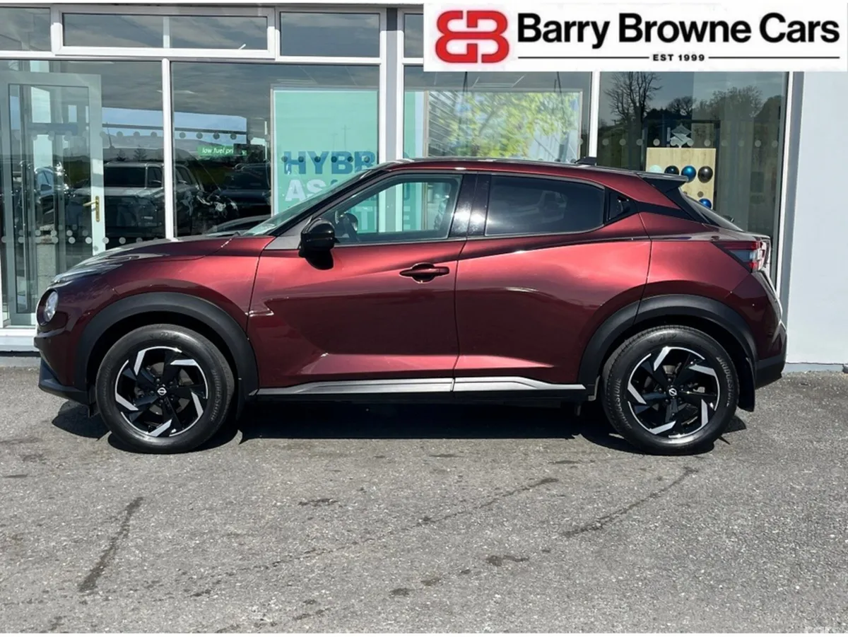Nissan Juke MPV, Petrol Hybrid, 2024, Red