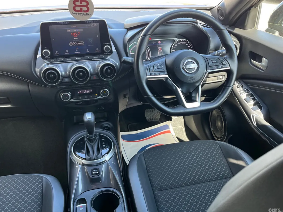 Nissan Juke MPV, Petrol Hybrid, 2024, Red