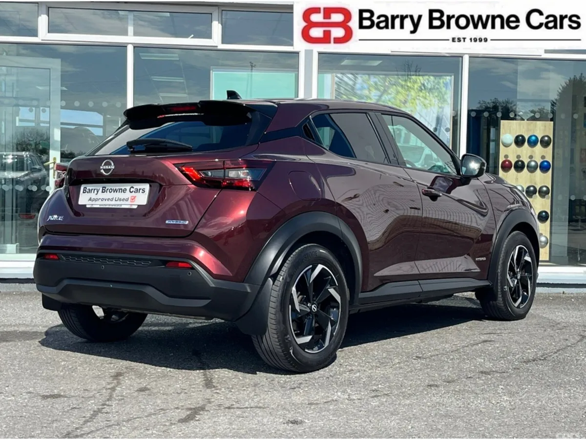 Nissan Juke MPV, Petrol Hybrid, 2024, Red