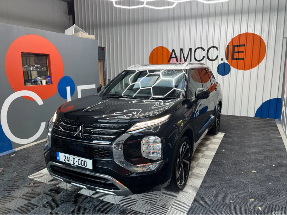 Mitsubishi Outlander SUV, Petrol Plug-in Hybrid, 2024, Black