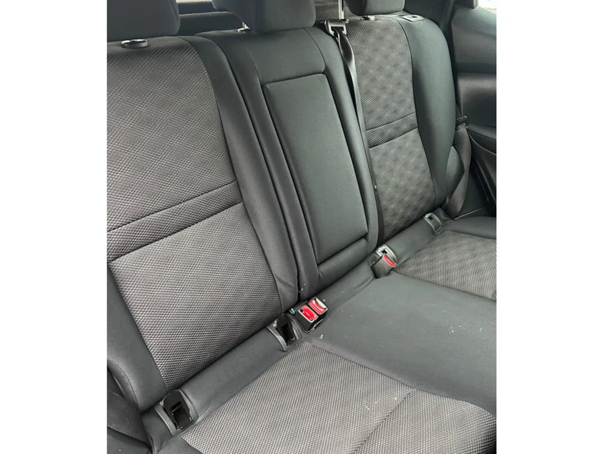 Nissan Qashqai MPV, Diesel, 2014, Brown
