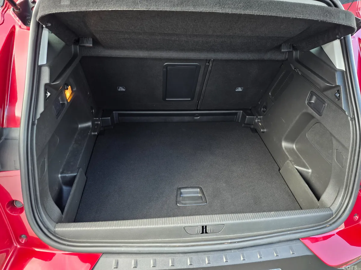 Opel Grandland X SUV, Petrol, 2021, Red