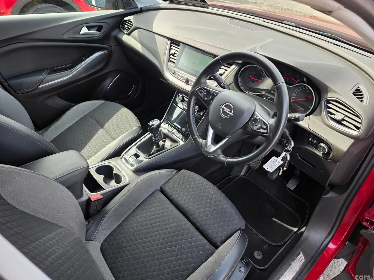 Opel Grandland X SUV, Petrol, 2021, Red