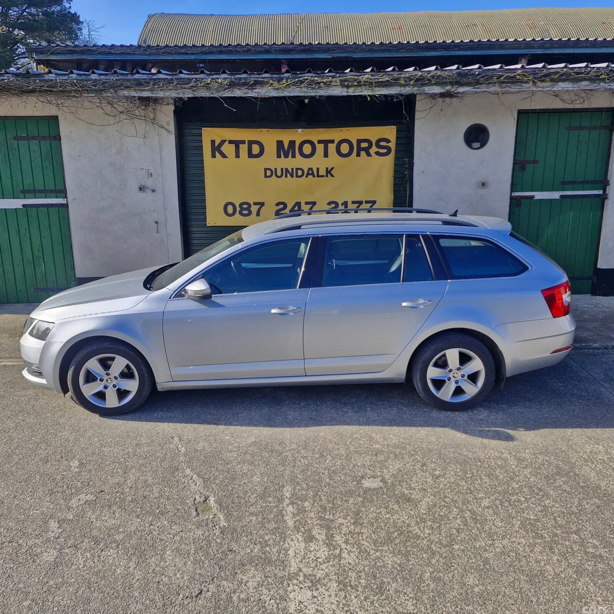 Skoda Octavia Estate, Diesel, 2019, Silver