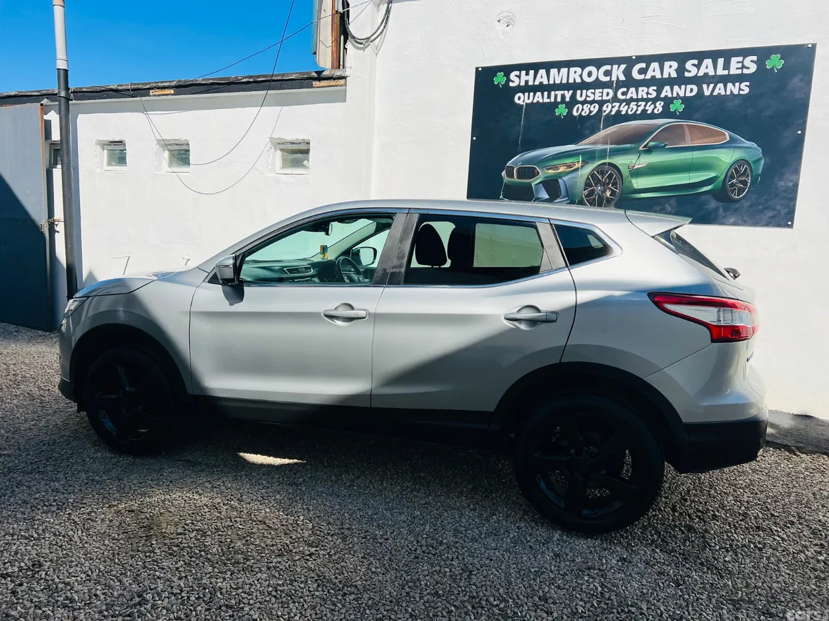 Nissan Qashqai SUV, Diesel, 2017, Silver
