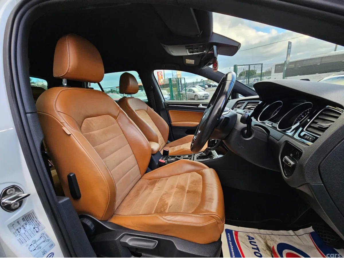 Volkswagen Golf Hatchback, Petrol, 2015, White