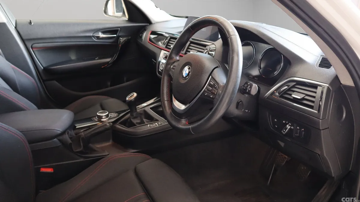 BMW 1-Series Hatchback, Diesel, 2018, White