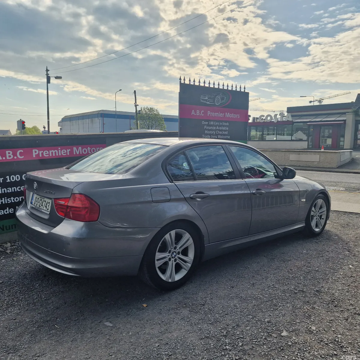 BMW 3-Series Saloon, Diesel, 2010, Grey