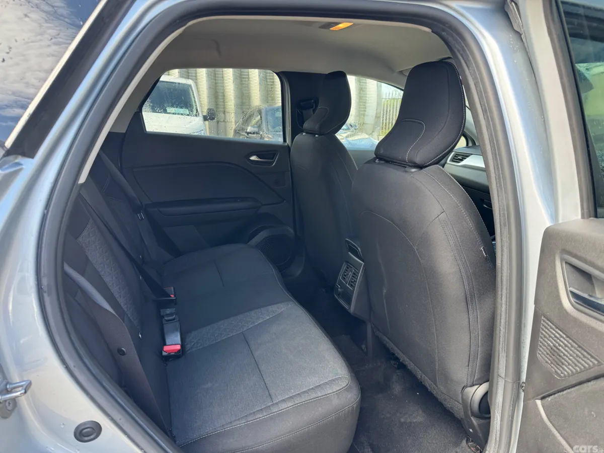 Renault Captur Hatchback, Petrol, 2023, Blue