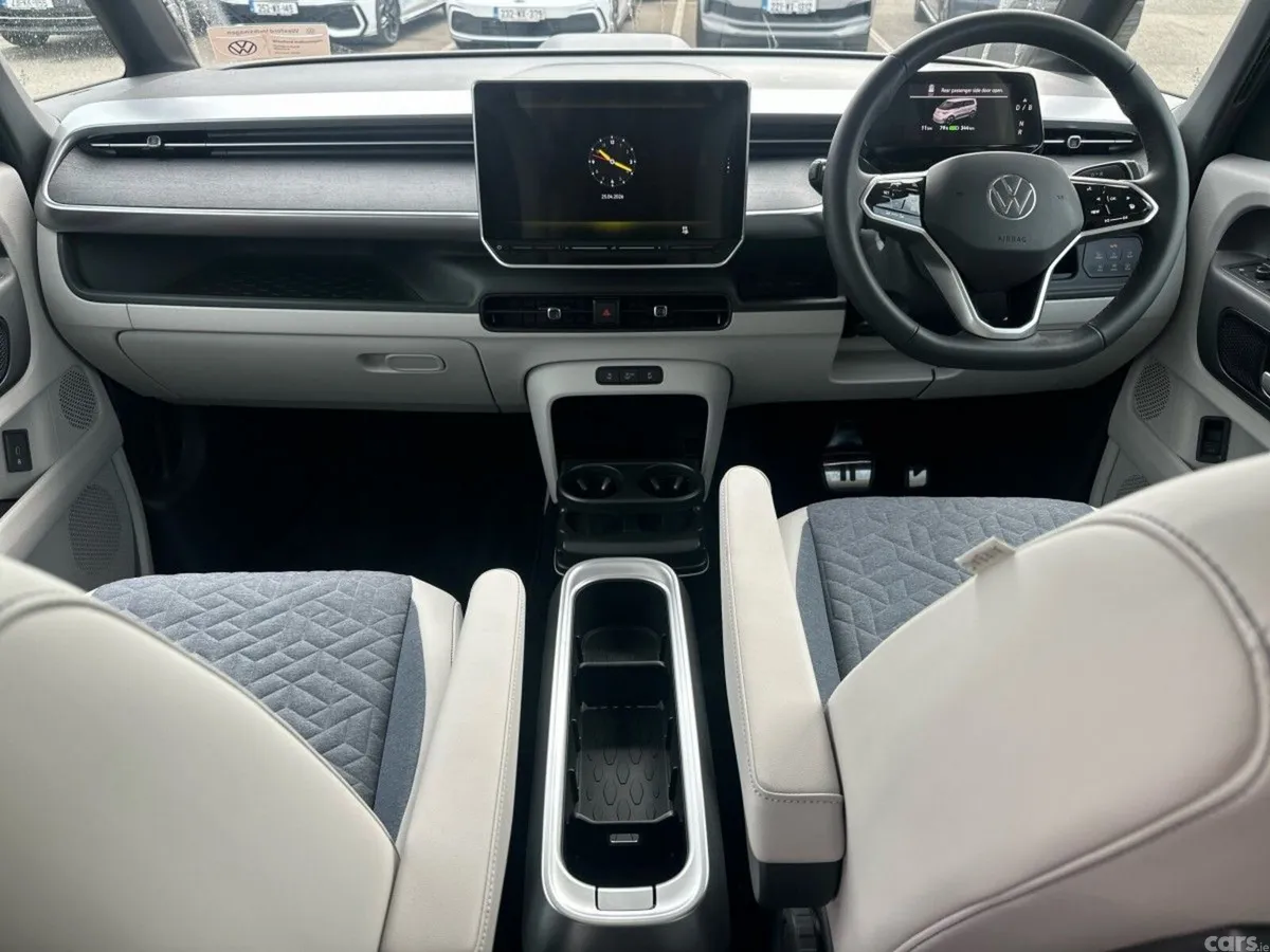 Volkswagen ID.Buzz MPV, Electric, 2026, Blue