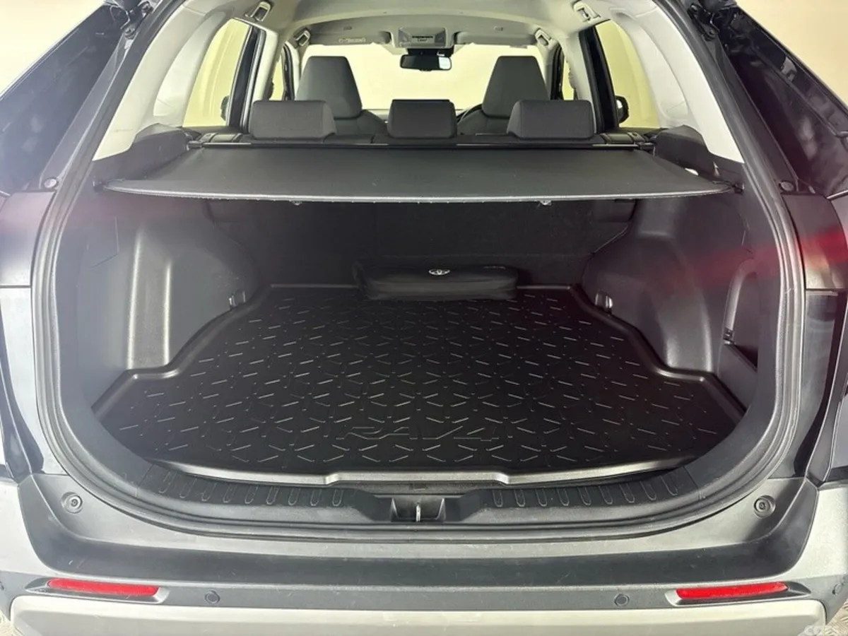 Toyota RAV4 SUV, Petrol Hybrid, 2024, Black
