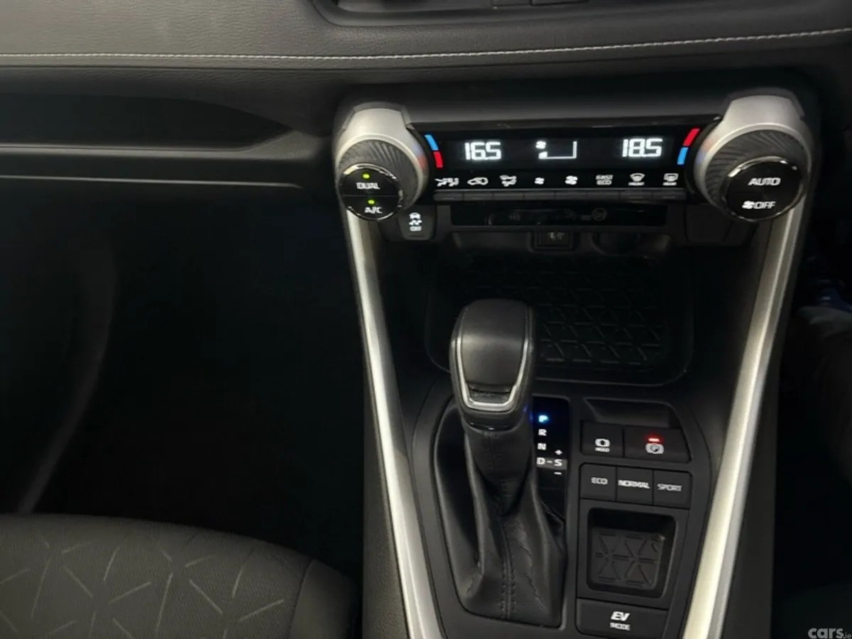 Toyota RAV4 SUV, Petrol Hybrid, 2024, Black