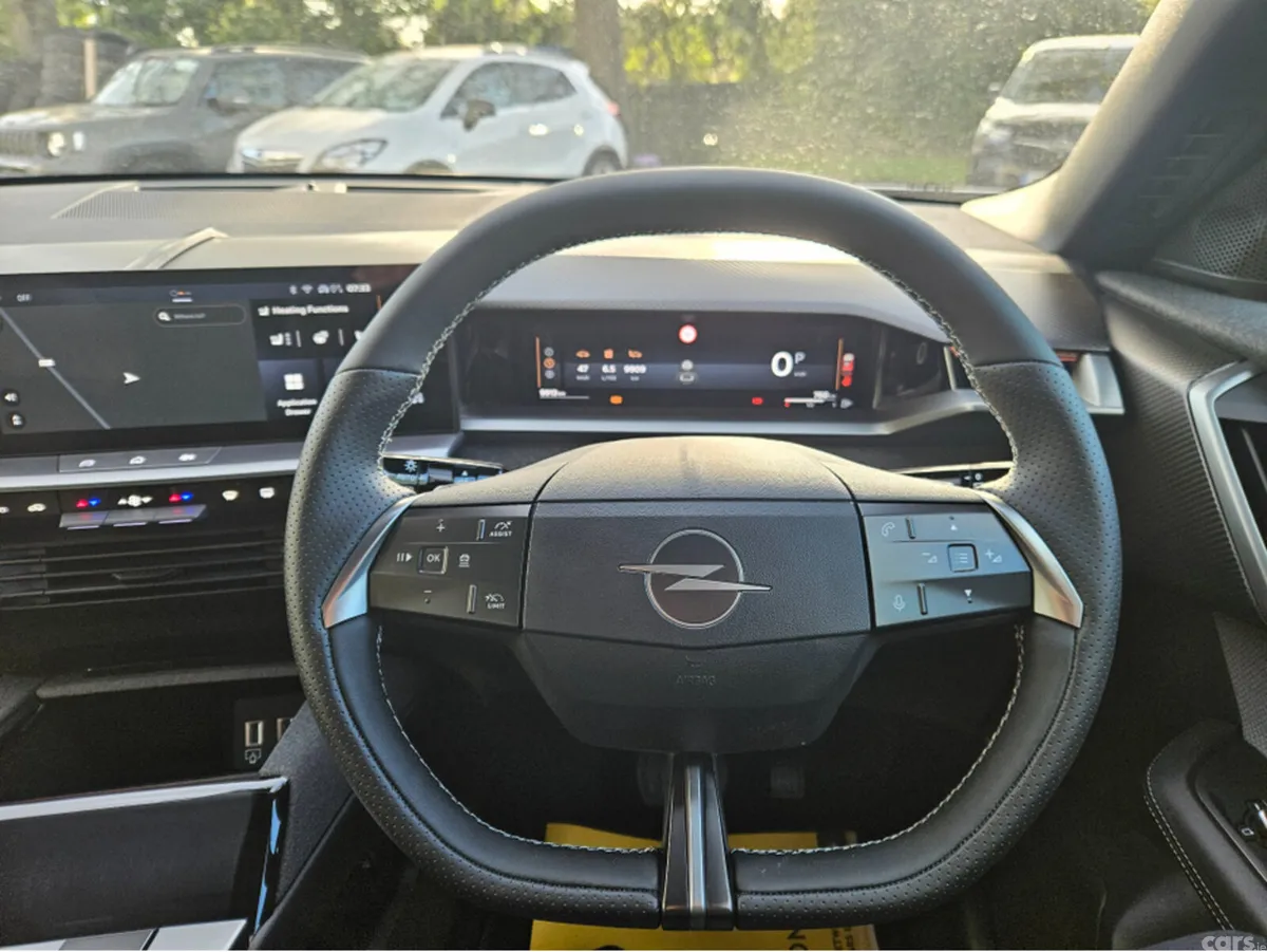 Opel Grandland MPV, Petrol Hybrid, 2025, Grey