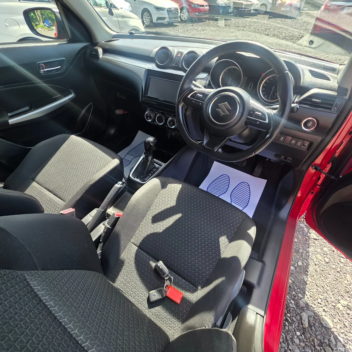 Suzuki Swift Hatchback, Petrol, 2018, Red