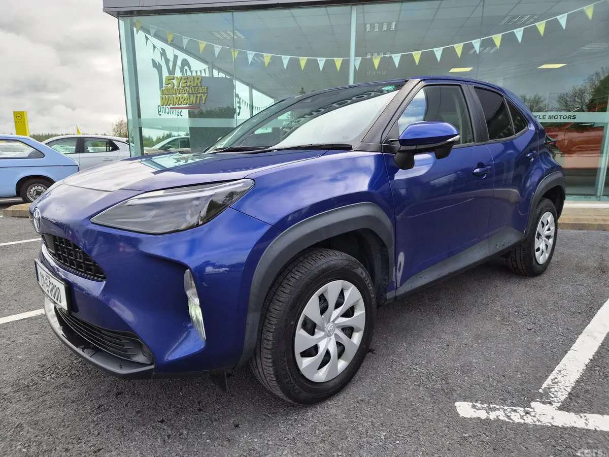Toyota Yaris Cross SUV, Petrol Hybrid, 2022, Blue