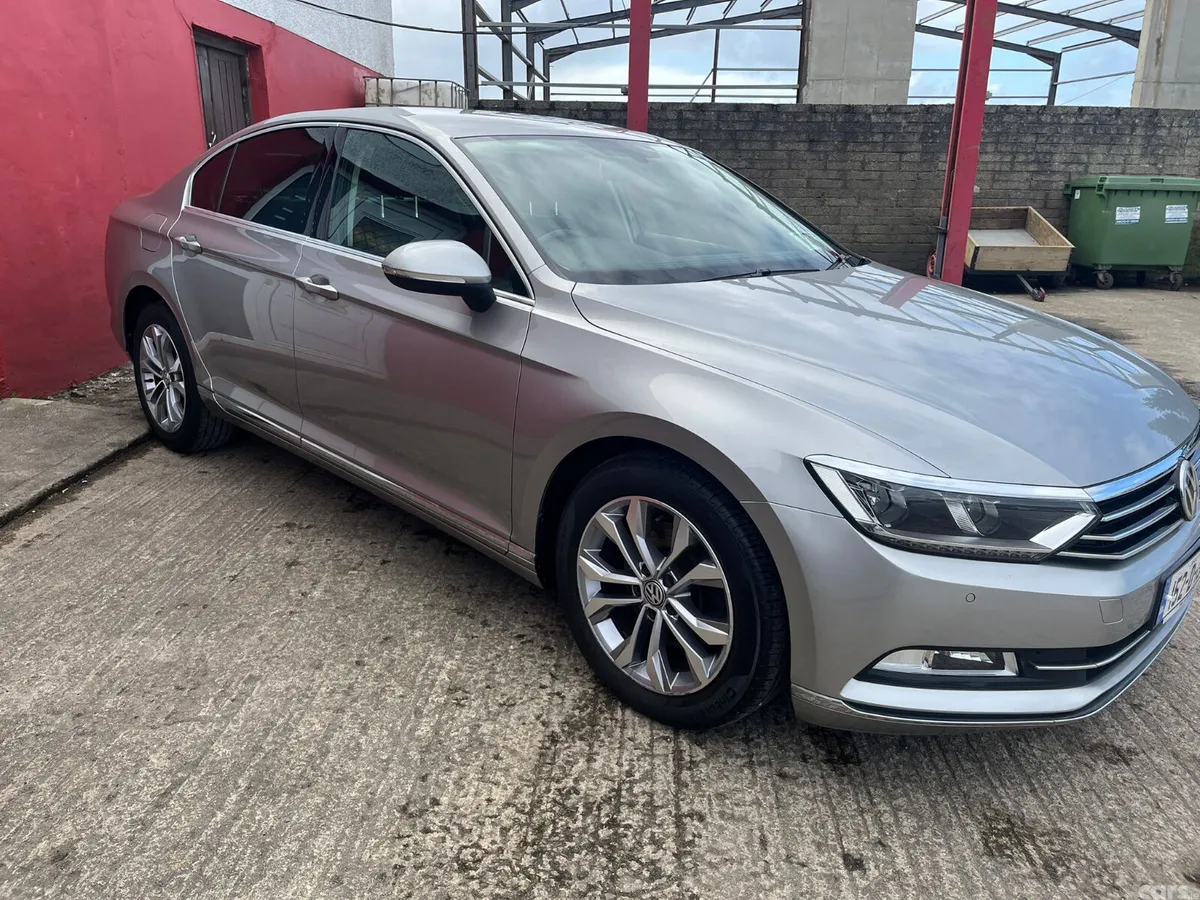Volkswagen Passat Saloon, Diesel, 2015, Silver