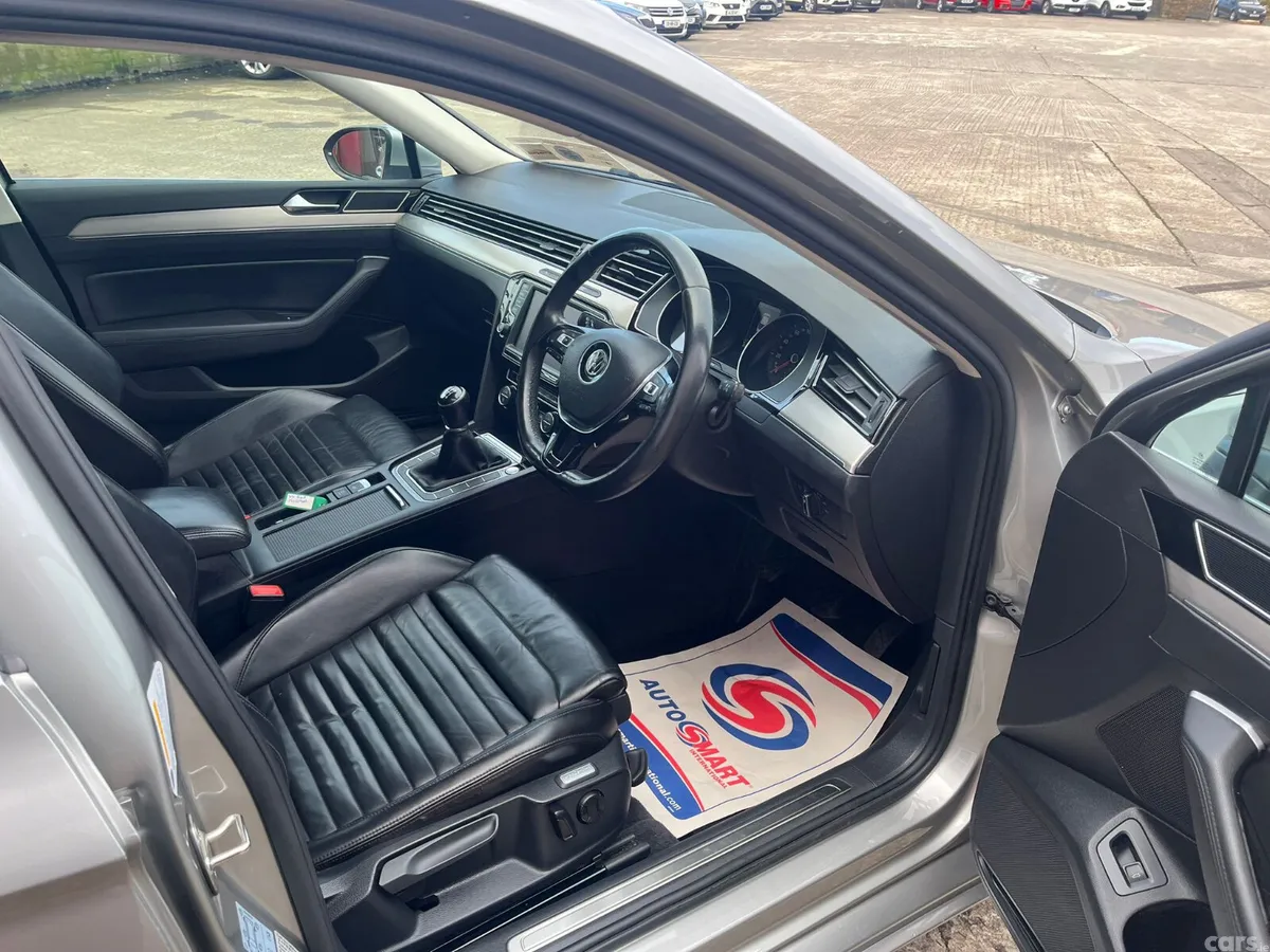 Volkswagen Passat Saloon, Diesel, 2015, Silver