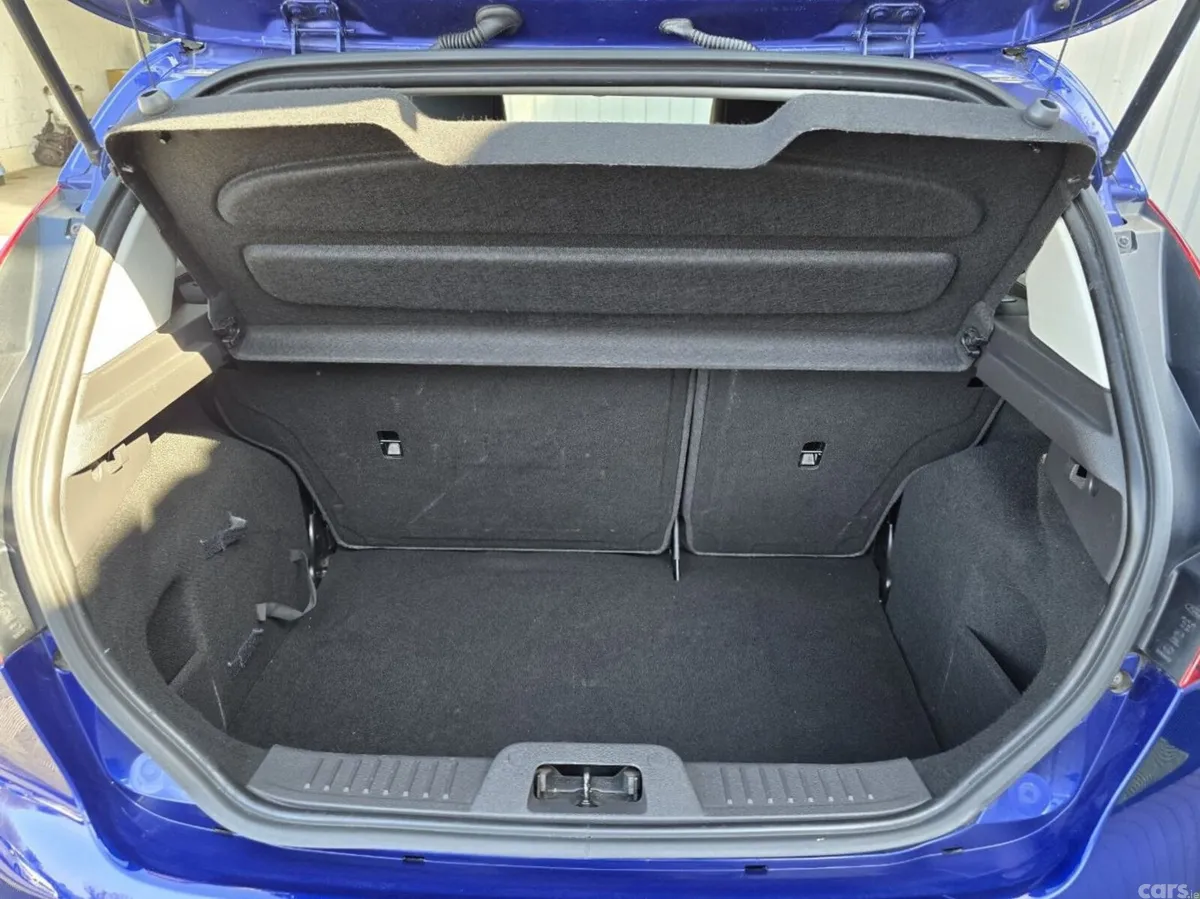 Ford Fiesta Hatchback, Petrol, 2015, Blue