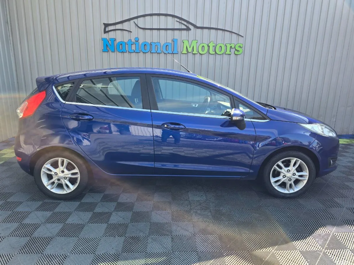 Ford Fiesta Hatchback, Petrol, 2015, Blue