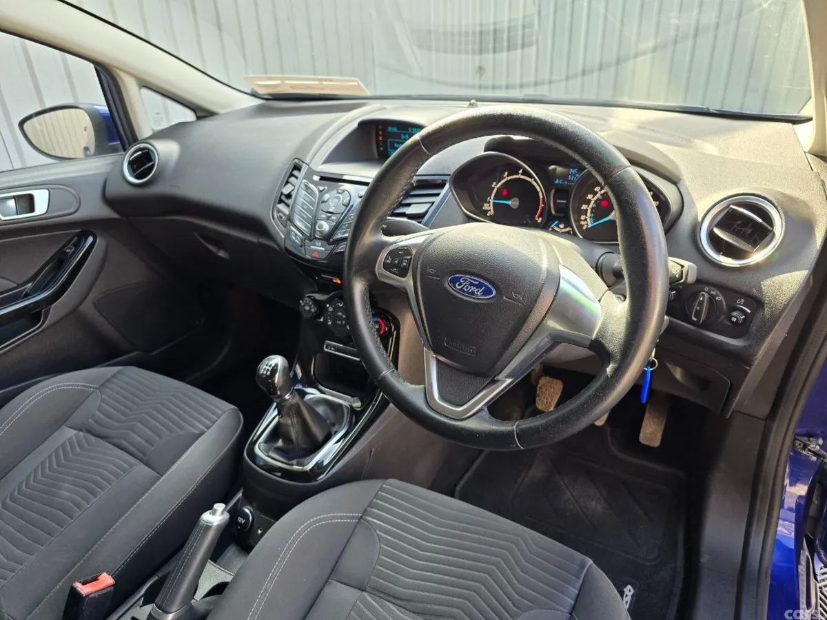 Ford Fiesta Hatchback, Petrol, 2015, Blue