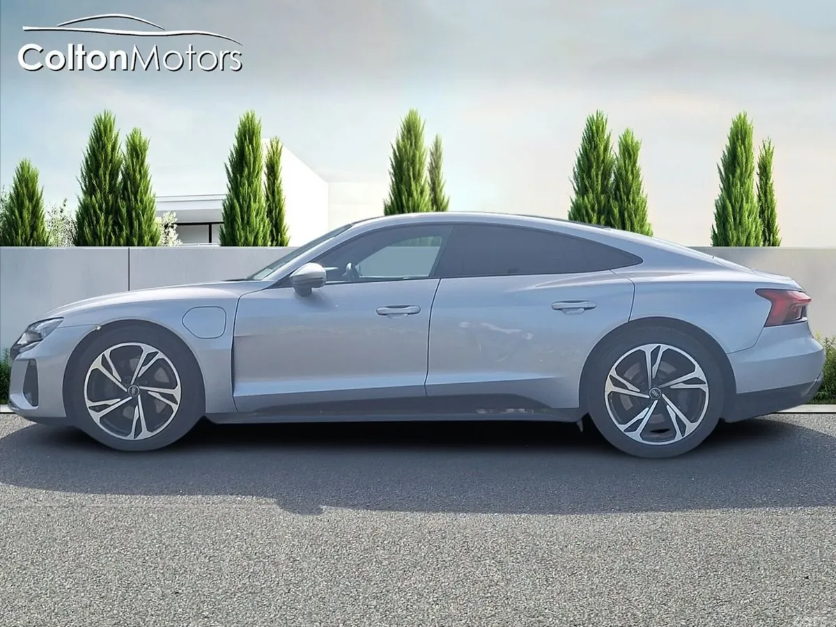 Audi e-tron GT quattro Hatchback, Electric, 2023, Grey