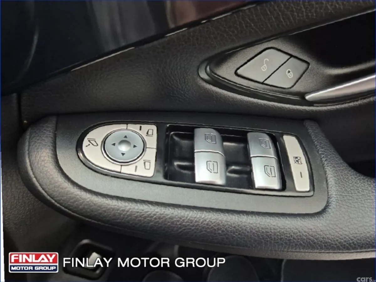 Mercedes-Benz GLC SUV, Diesel, 2023, Blue