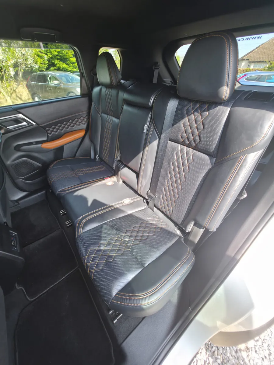 Mitsubishi Outlander SUV, Petrol Plug-in Hybrid, 2022, Silver