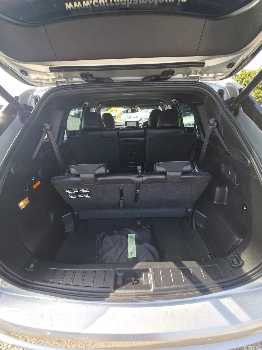 Mitsubishi Outlander SUV, Petrol Plug-in Hybrid, 2022, Silver