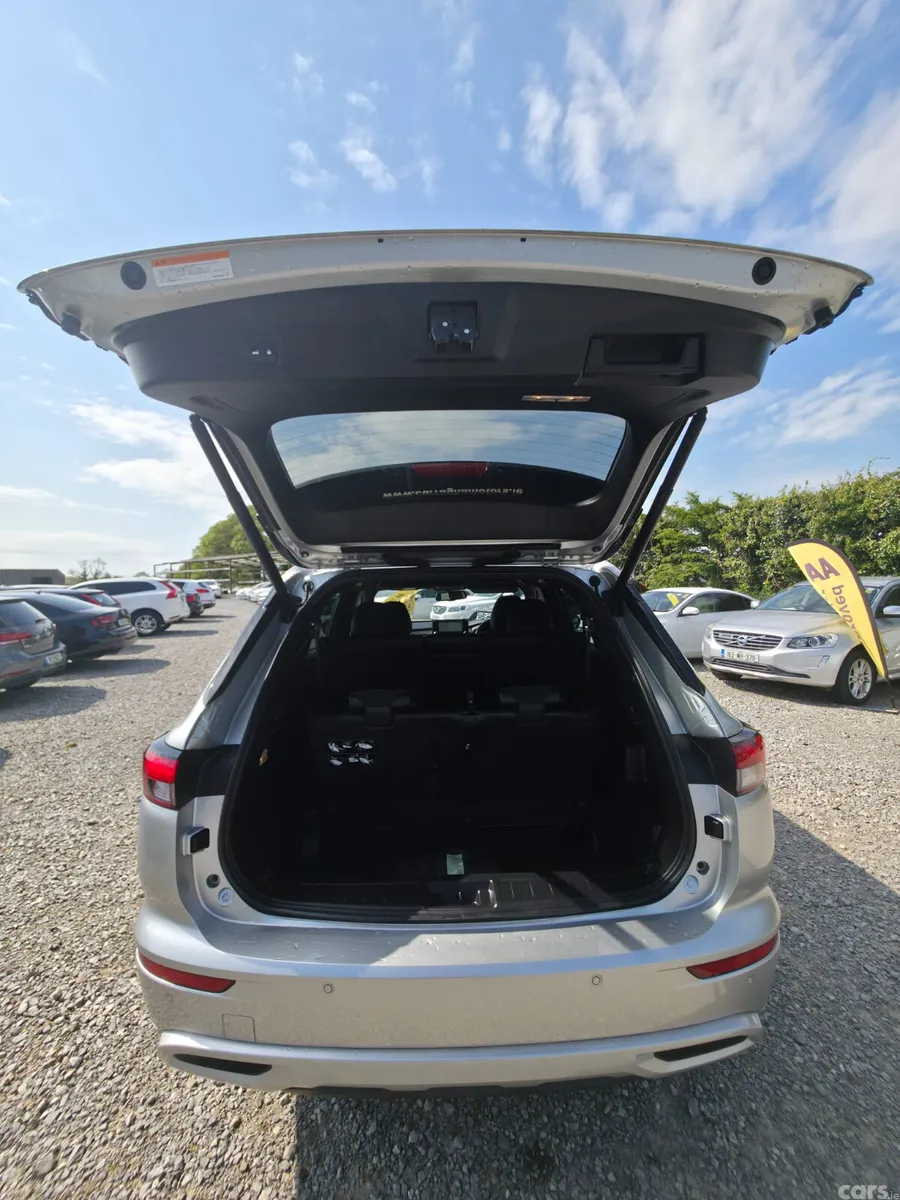 Mitsubishi Outlander SUV, Petrol Plug-in Hybrid, 2022, Silver