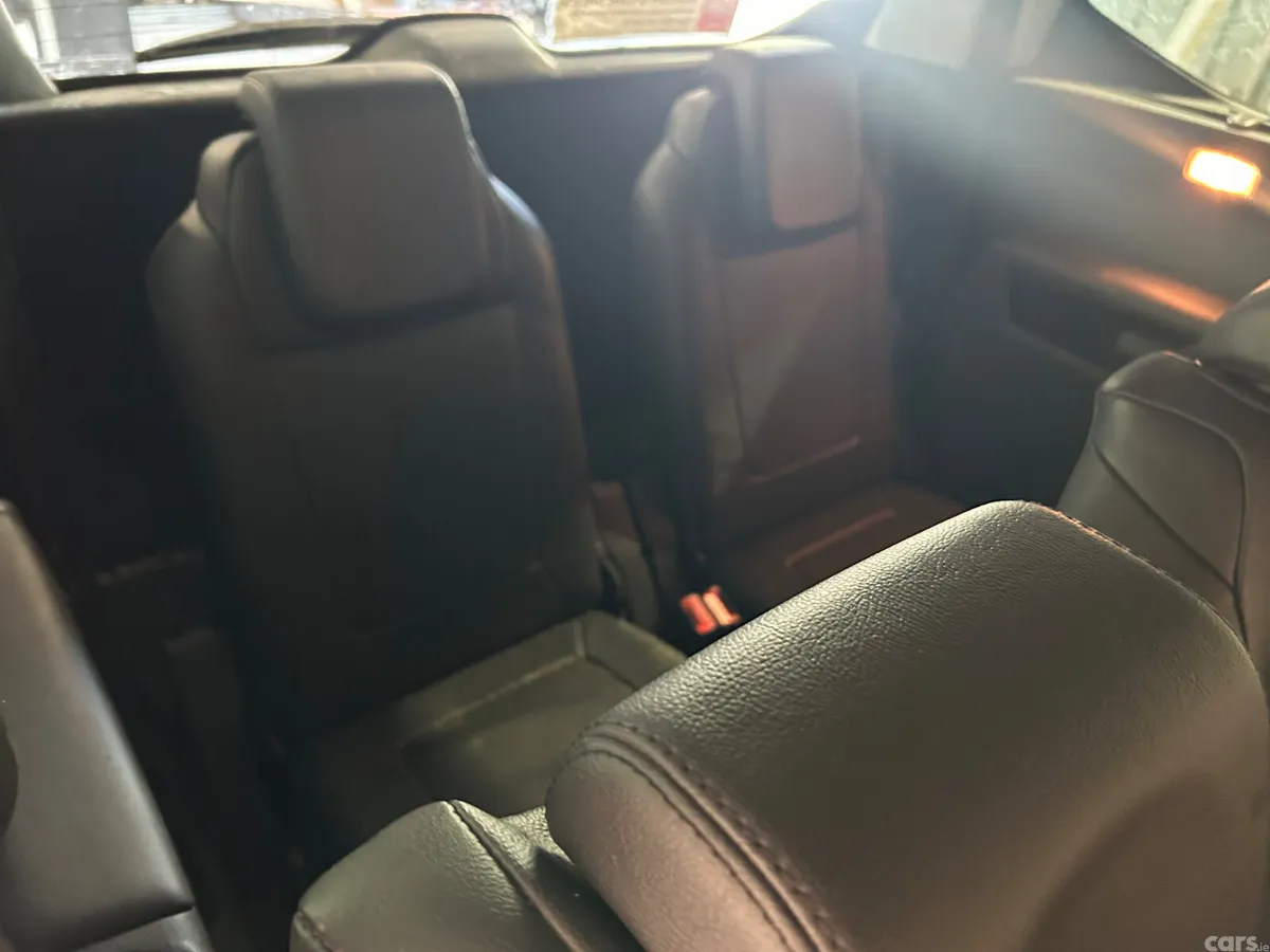 Peugeot 5008 MPV, Diesel, 2017, Grey
