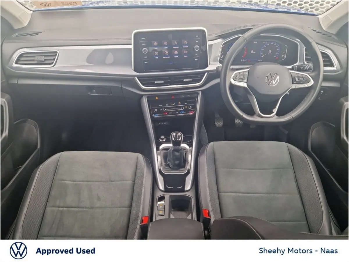 Volkswagen T-Roc SUV, Petrol, 2024, Blue