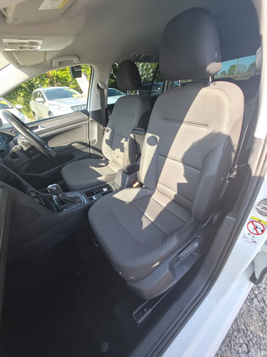 Volkswagen Golf Estate, Petrol, 2017, White