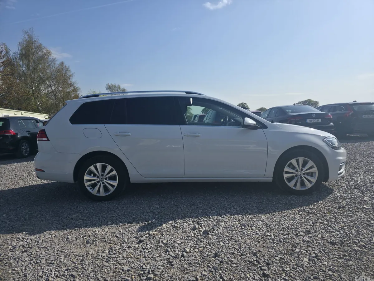 Volkswagen Golf Estate, Petrol, 2017, White