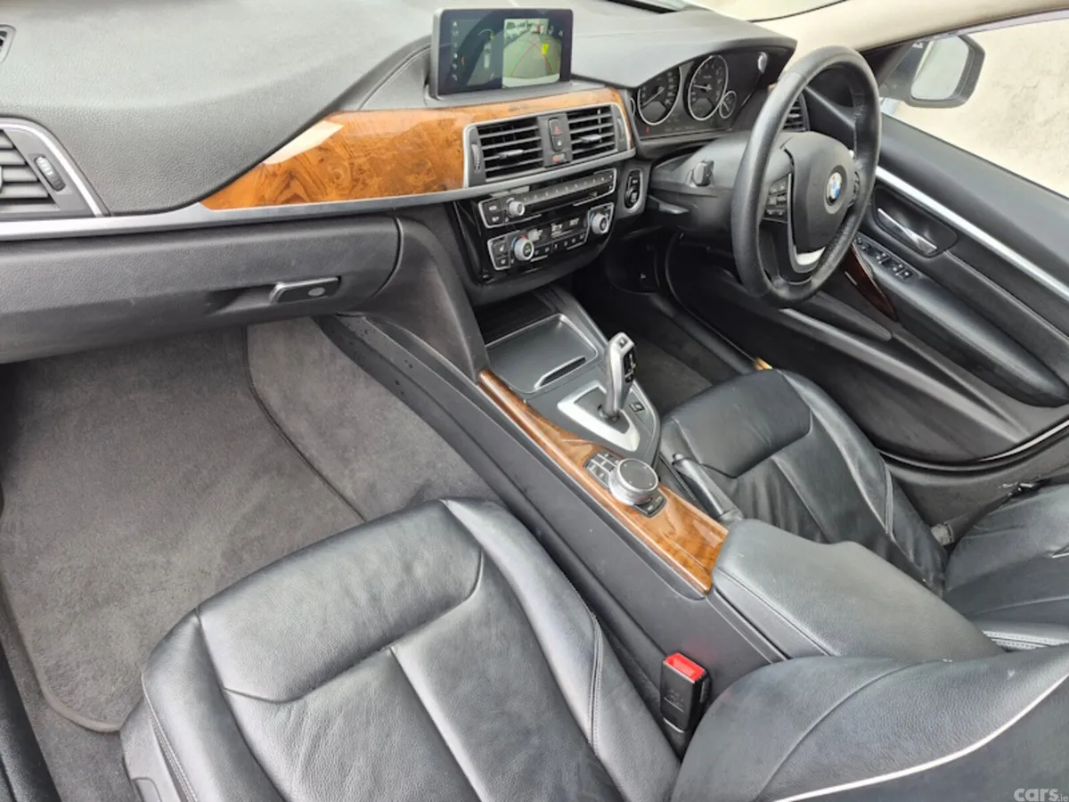 BMW 3-Series Estate, Petrol, 2018, White