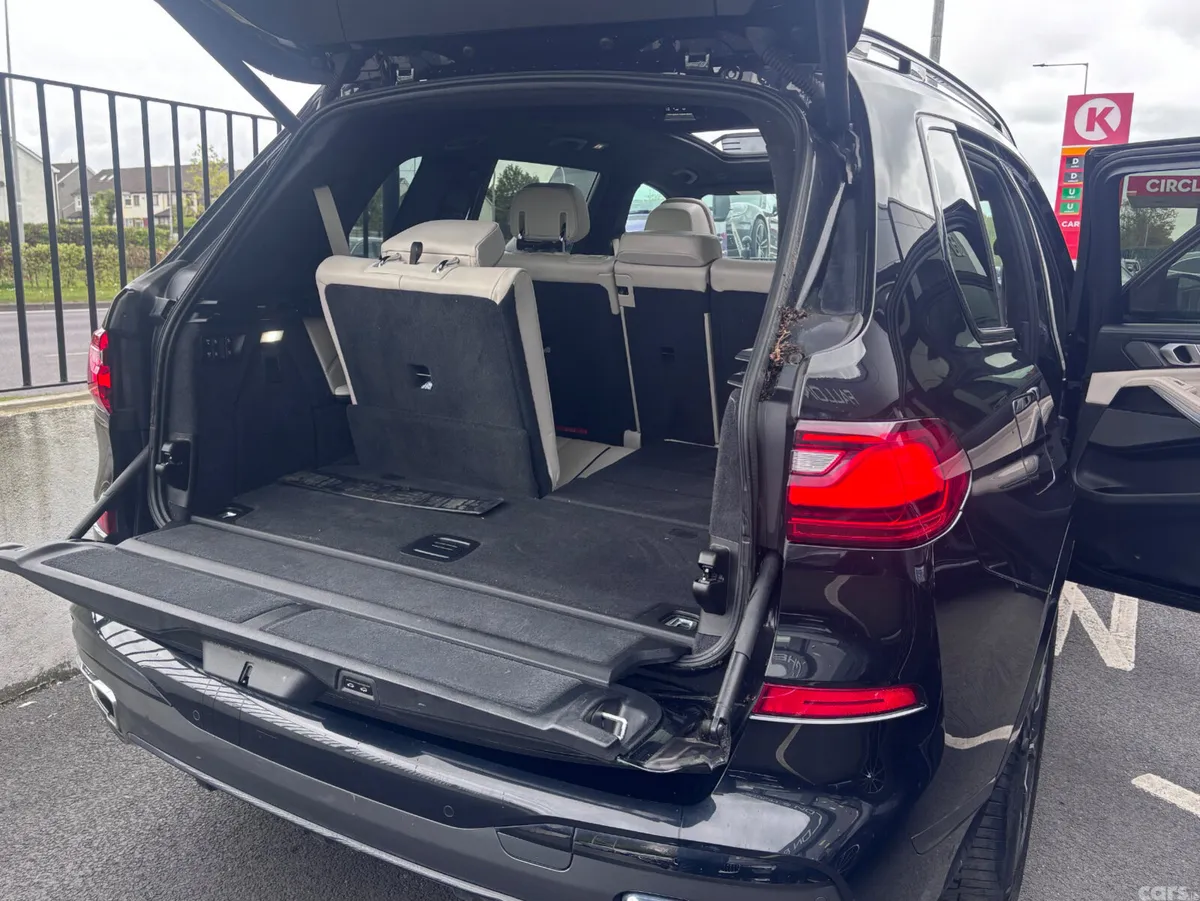 BMW X7 Estate/Jeep, Diesel, 2019, Black